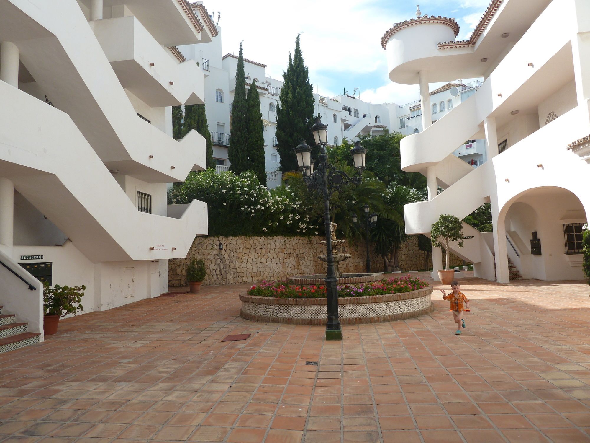 Apartamento Pueblo Quinta Benalmadena Bagian luar foto