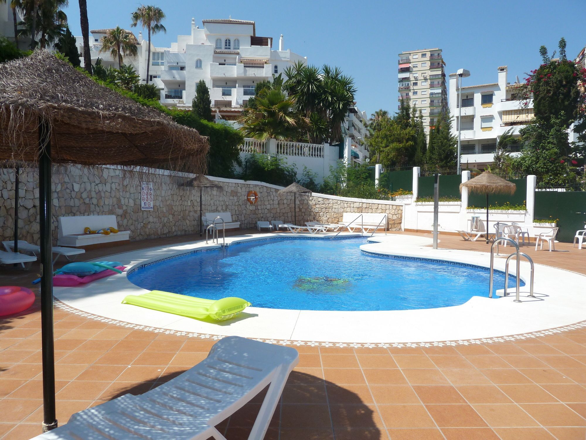 Apartamento Pueblo Quinta Benalmadena Bagian luar foto